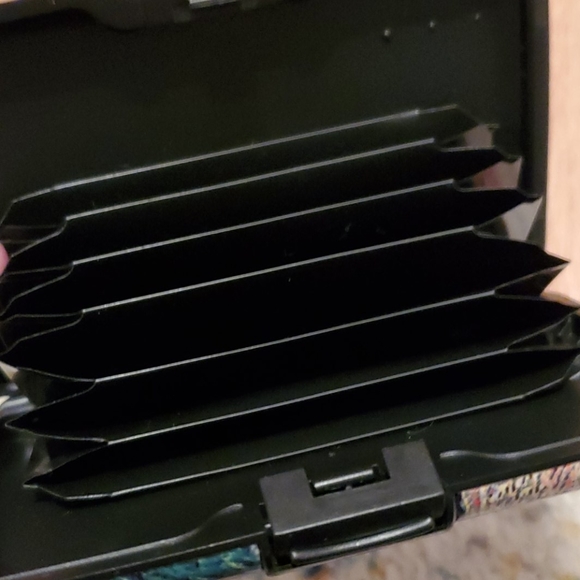 RFID wallet - Picture 4 of 5